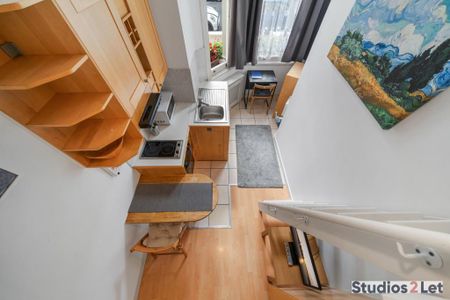 Flat 01 Penywern Road, Earls Court SW5 9SX - Photo 3