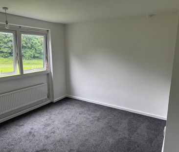2 Bed Flat, Town Lane, S61 - Photo 1