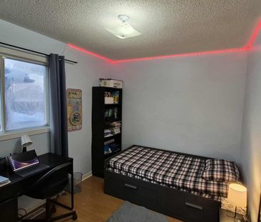 For Lease - 124 Desert Sand Drive, Brampton, Ontario - Photo 4