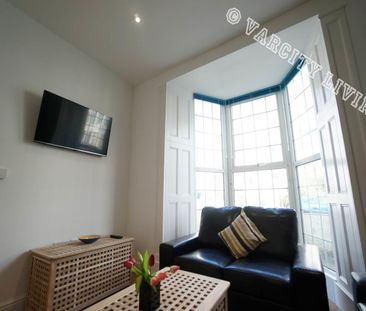 17 College Road - Photo 2