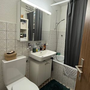 1.5-room apartment on the mezzanine floor – bright & well-maintained - Foto 2