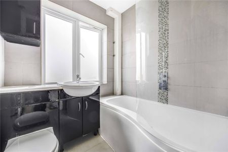 Hailsham Road, Tooting, SW17 - Photo 2