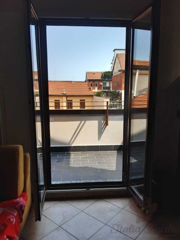 Двухкомнатная квартира возле метро Ламбрате - Photo 2