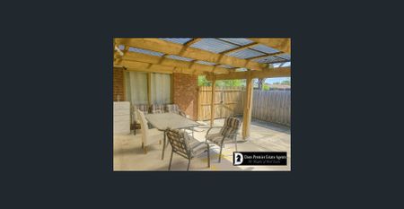 Spacious 5-Bedroom Family Home in Prime Berwick Location - Photo 4