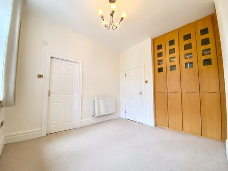 3 bedroom apartment to rent - Photo 3