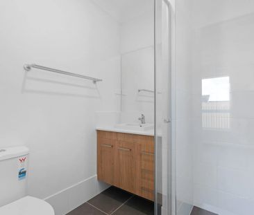 Brand New 4-Bedroom Home in Wondunna - Photo 6