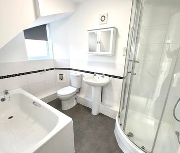 High Street - Photo 5