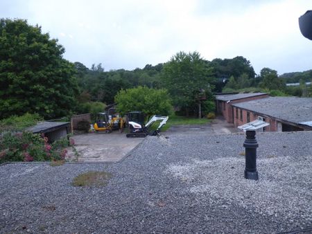 2 bedroom maisonette to rent - Photo 5