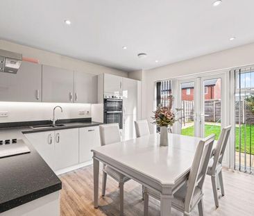 3 bedroom semi-detached house to rent - Photo 4