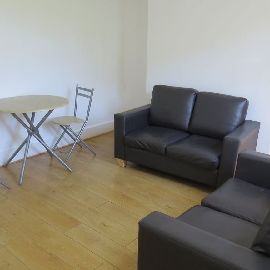 5 Bed Terraced House, Upper Lewes Road, BN2 - Photo 1