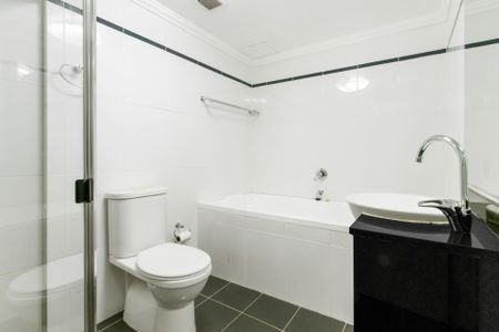 Veronne Apartments&semi; Resort Style Living in Ultra Convenient Locale - Photo 2