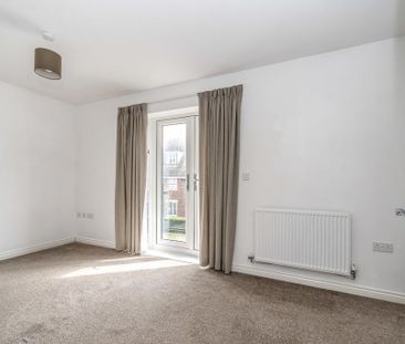 House to rent - Photo 2