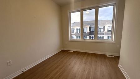 For Lease - 50 Millman Lane, Richmond Hill, Ontario - Photo 5