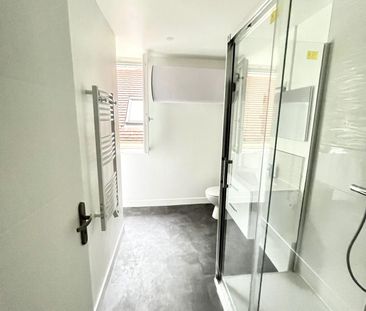 A LOUER 75011 PARIS 2P MENILMONTANT - Photo 6