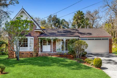 4 Winani Close, Belrose NSW 2085 - House For Rent | Domain - Photo 2