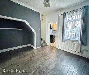 2 bedroom terraced house to rent - Photo 5