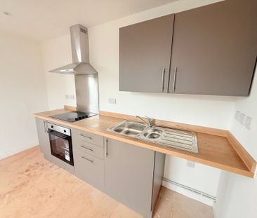 Sherborne Road, Yeovil, Somerset - Photo 4