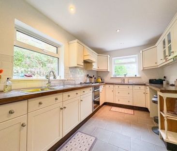 Mark Cross Road, Crowborough - Photo 1