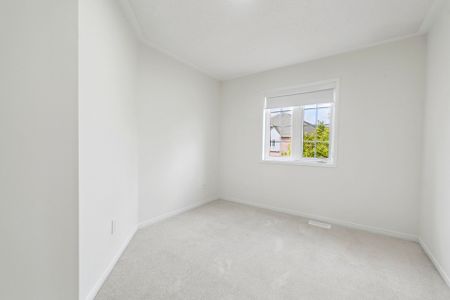 For Lease - 3150 Erin Centre Boulevard Unit# 49, Mississauga, Ontario - Photo 2
