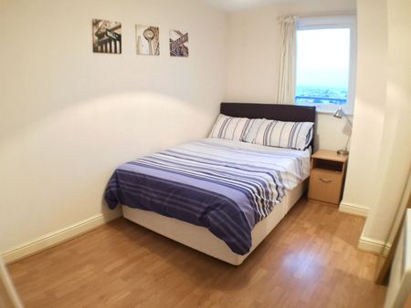 2 Bed Flat, City Gate House, IG2 - Photo 4