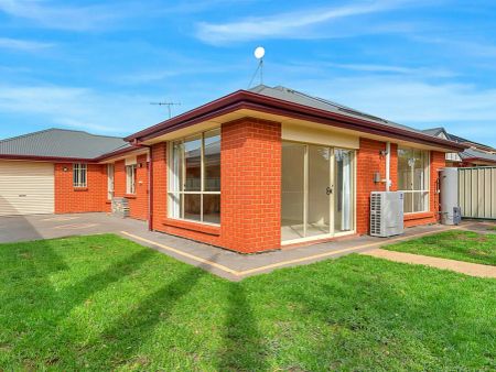 6 Hinchinbrook Ave, Mawson Lakes SA 5095 - Photo 2