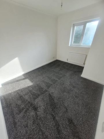 2 bedroom semi-detached house to rent - Photo 5