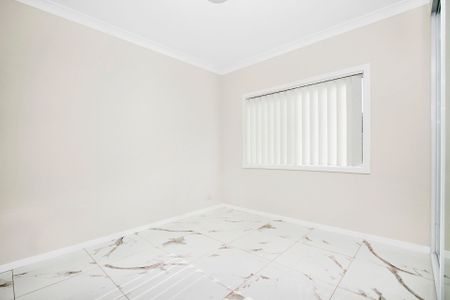 Modern and Private Two Bedroom Granny Flat - Photo 2