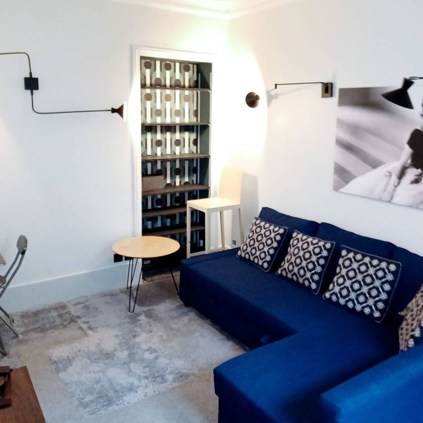 Logement à Paris, Location meublée - T2 - Invalides (PA-4839) - Photo 1