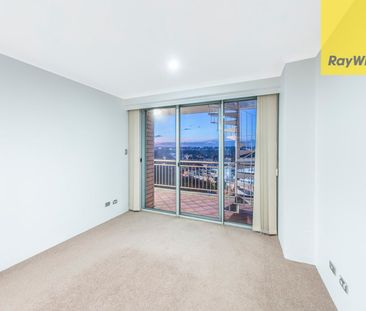 PENTHOUSE LIVING WITH PRIVATE ROOFTOP - Photo 2