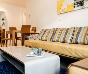 Middle Floor Apartment in Estepona - Photo 6