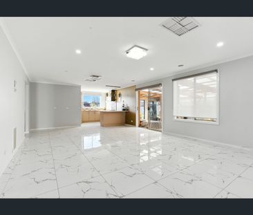 Stunning 4-Bed, 2-Bath Family Home on a Massive 595 sqm Block - Photo 2