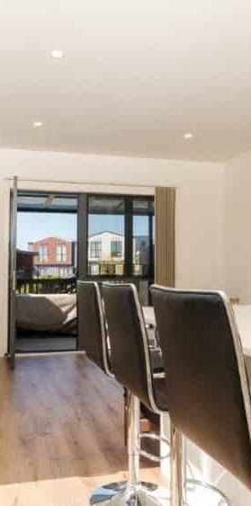 Trendy and near new - Photo 1