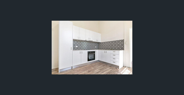 Modern One-Bedroom Flat - Photo 1