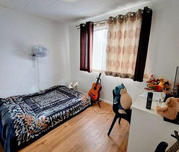 Modern, Warm & Private — Renovated 3 Bedroom Home! - Photo 4