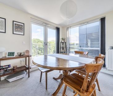3 bedroom flat to rent - Photo 3