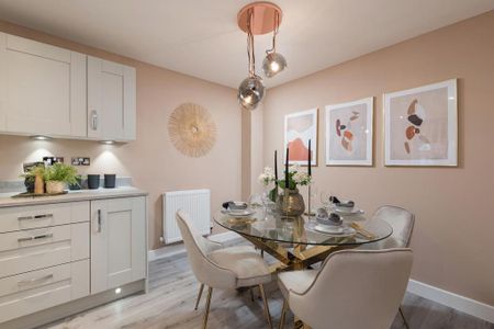 3 bedroom semi-detached house to rent - Photo 3