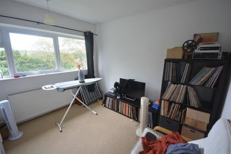 Treemount Court, Epsom, Surrey, KT17 4DU - Photo 4