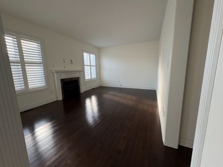 For Lease - 73 Barletta Drive, Vaughan, Ontario - Photo 2