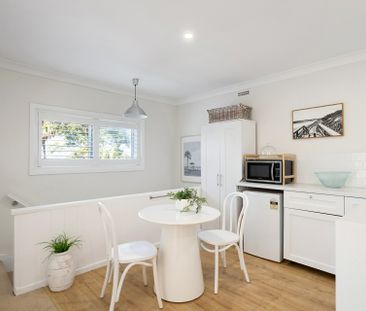 Upper 2 Bedroom plus Study Furnished Duplex - Photo 3