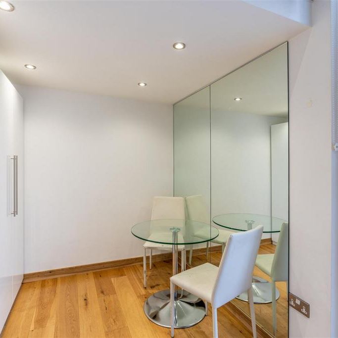 Studio to rent - Photo 1