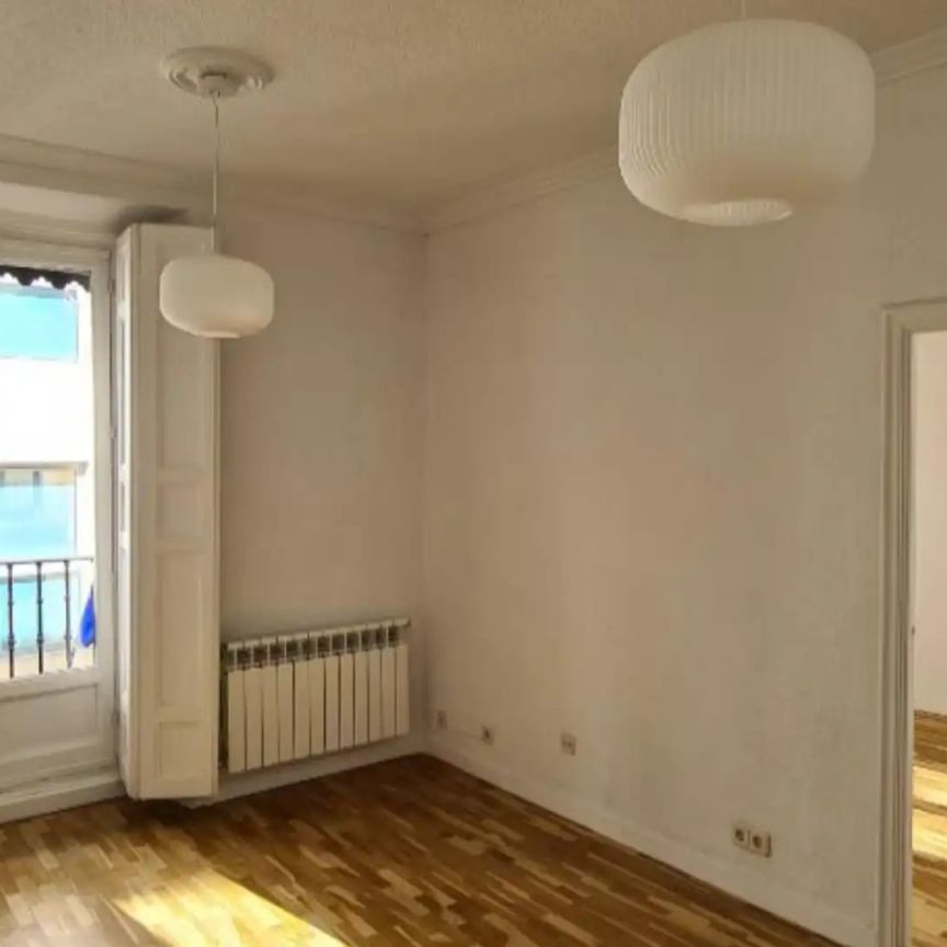 Piso de alquiler en Calle de la Palma, 53, Universidad - Malasaña - Foto 1