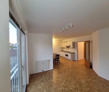 Garçonnière mit PKW-Stellplatz - ideal für Studierende - Photo 3