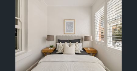 Oversized apartment with 'courtyard home' ambience - Photo 4