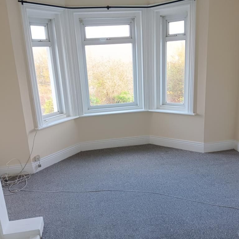 3 bedroom flat to rent - Photo 1