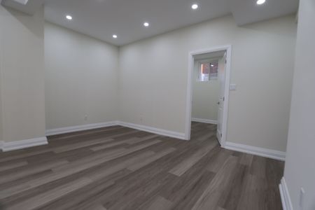 For Lease - 108 Ballantyne Boulevard, Vaughan, Ontario - Photo 4