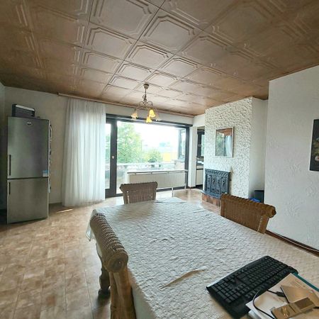 Verzorgd appartement met twee slaapkamers en garagebox. - Photo 2