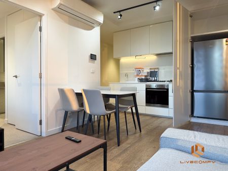 West Melbourne - Photo 2