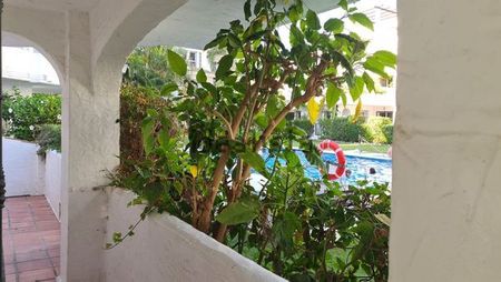 Alquiler de piso en Urbanización Los Naranjos de Marbella s/n - Foto 4