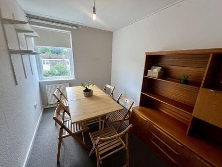 4 bedroom house to rent - Photo 3