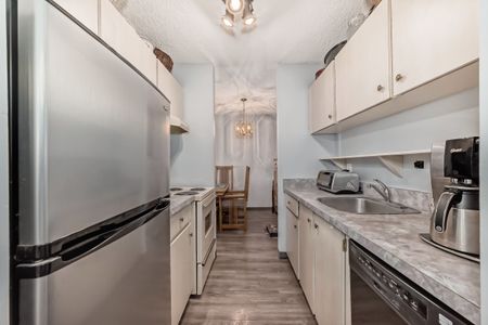 Crescent Place - Photo 3